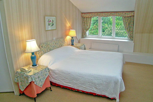 Presaddfed Hall Rooms - The Pink Foot